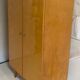 Armoire vintage pieds compas