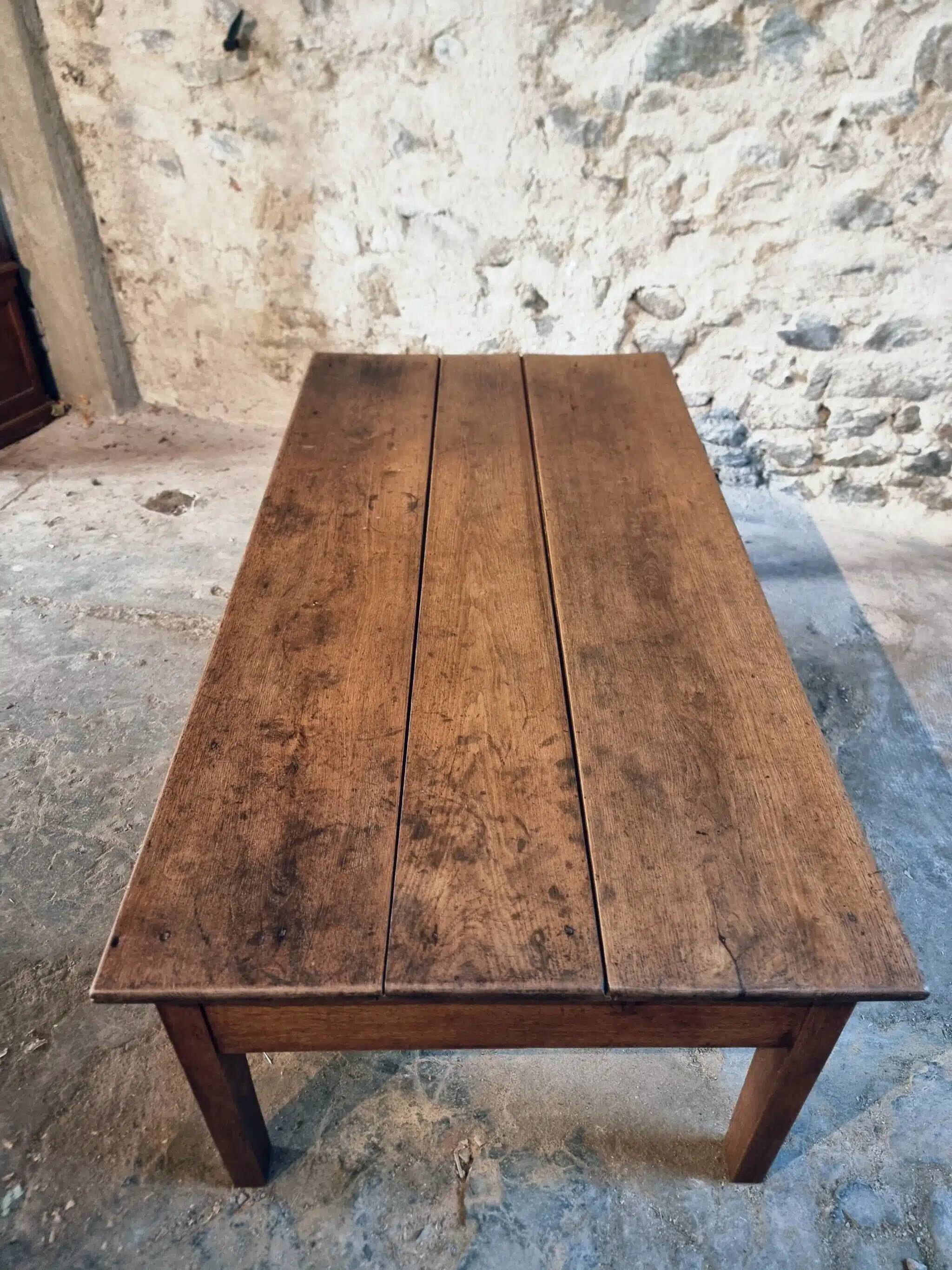 Table basse ancienne en chêne français – Table de ferme rustique du XIXe siècle avec tiroir et panneau de rangement coulissant, vers 1850