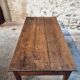 Table basse ancienne en chêne français – Table de ferme rustique du XIXe siècle avec tiroir et panneau de rangement coulissant, vers 1850
