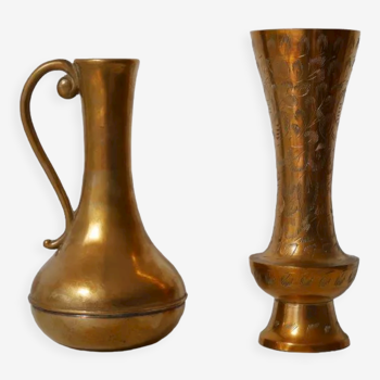 Set of 2 brass vases