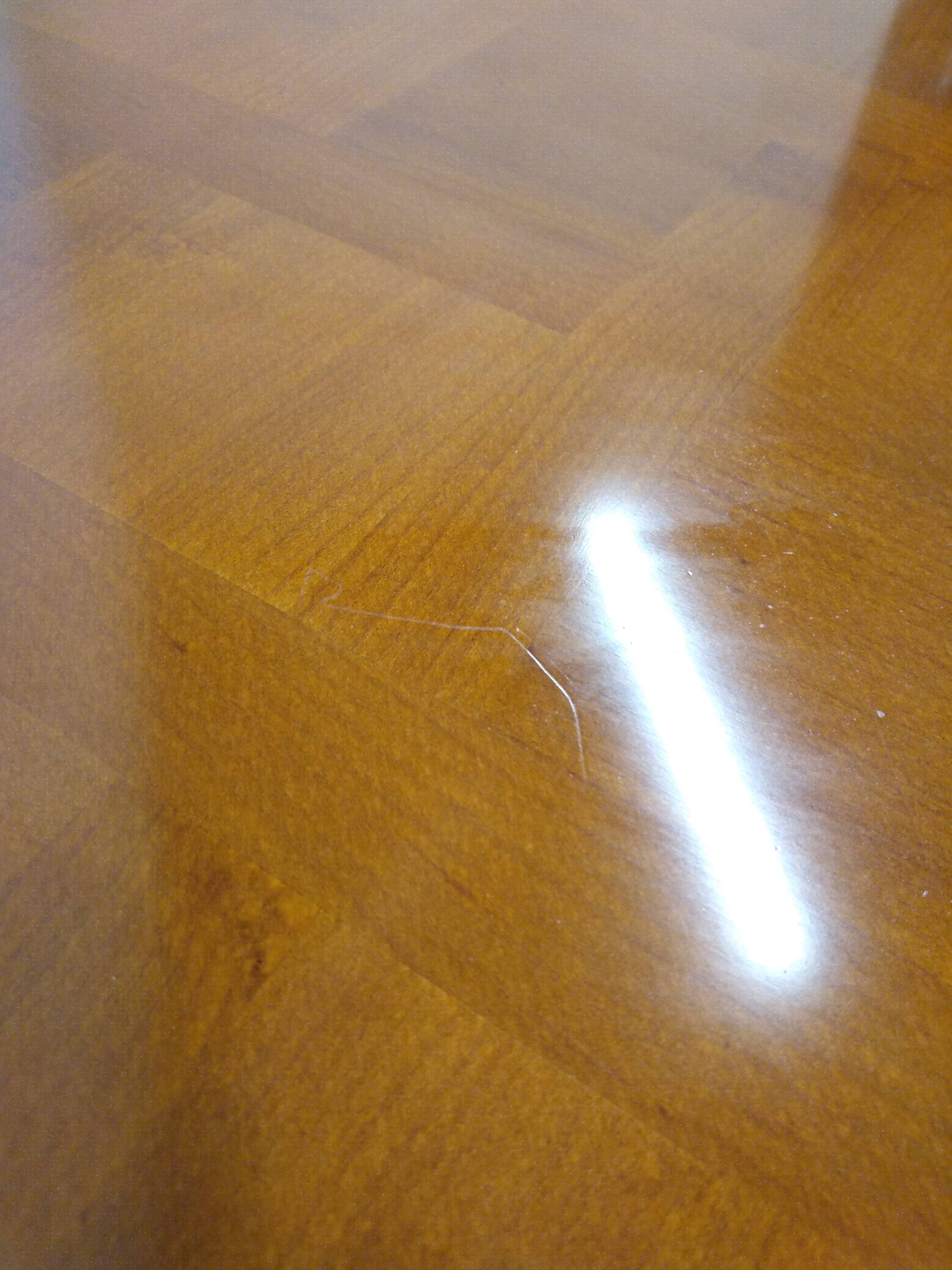 Regency style table with integrated extensions