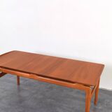 Table Basse en Teck par Peter Hvidt & Orla Mølgaard-Nielsen pour France & Søn