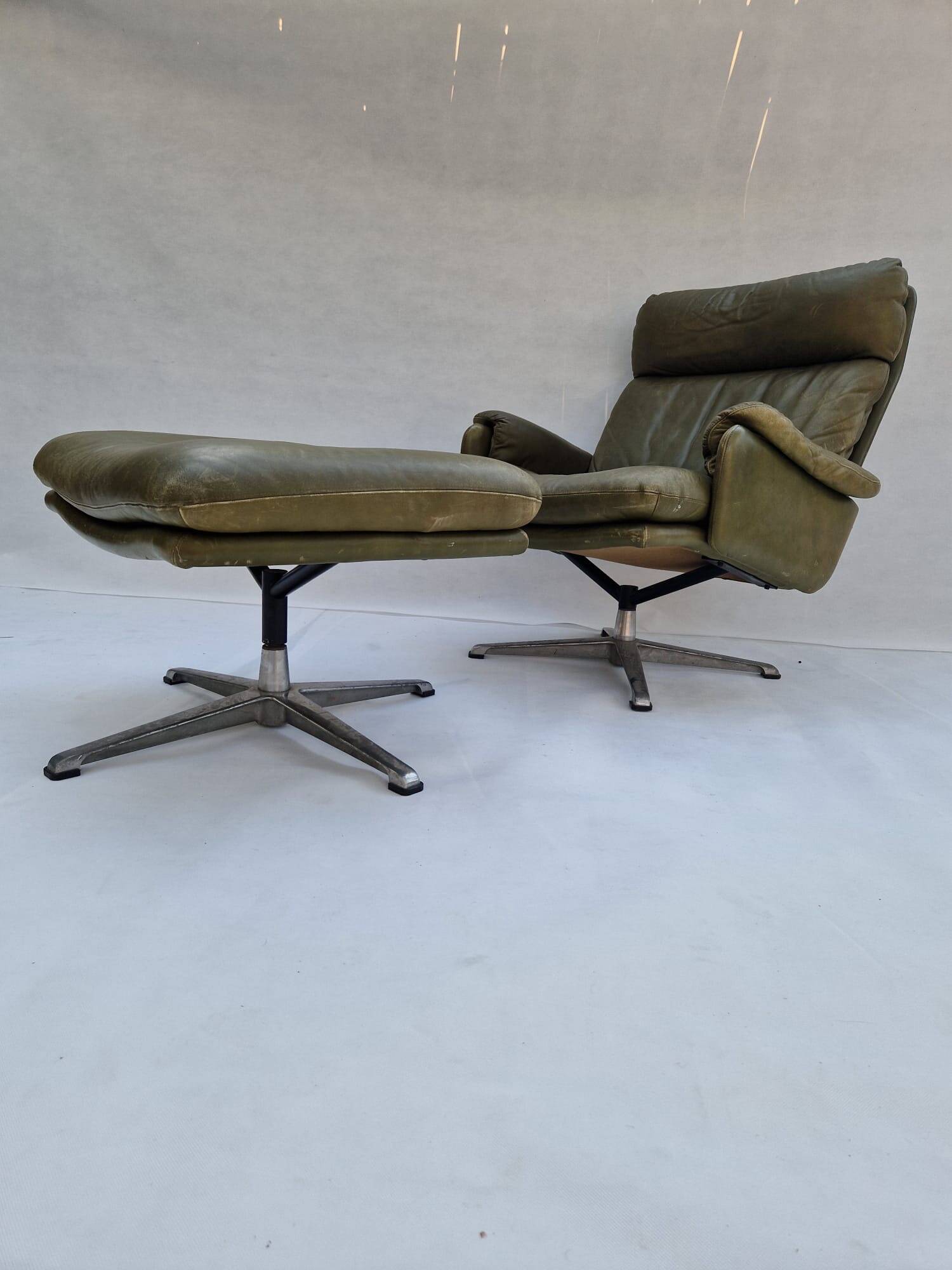 Leather chair with footrest ds-31 – de sede – switzerland – 1960s