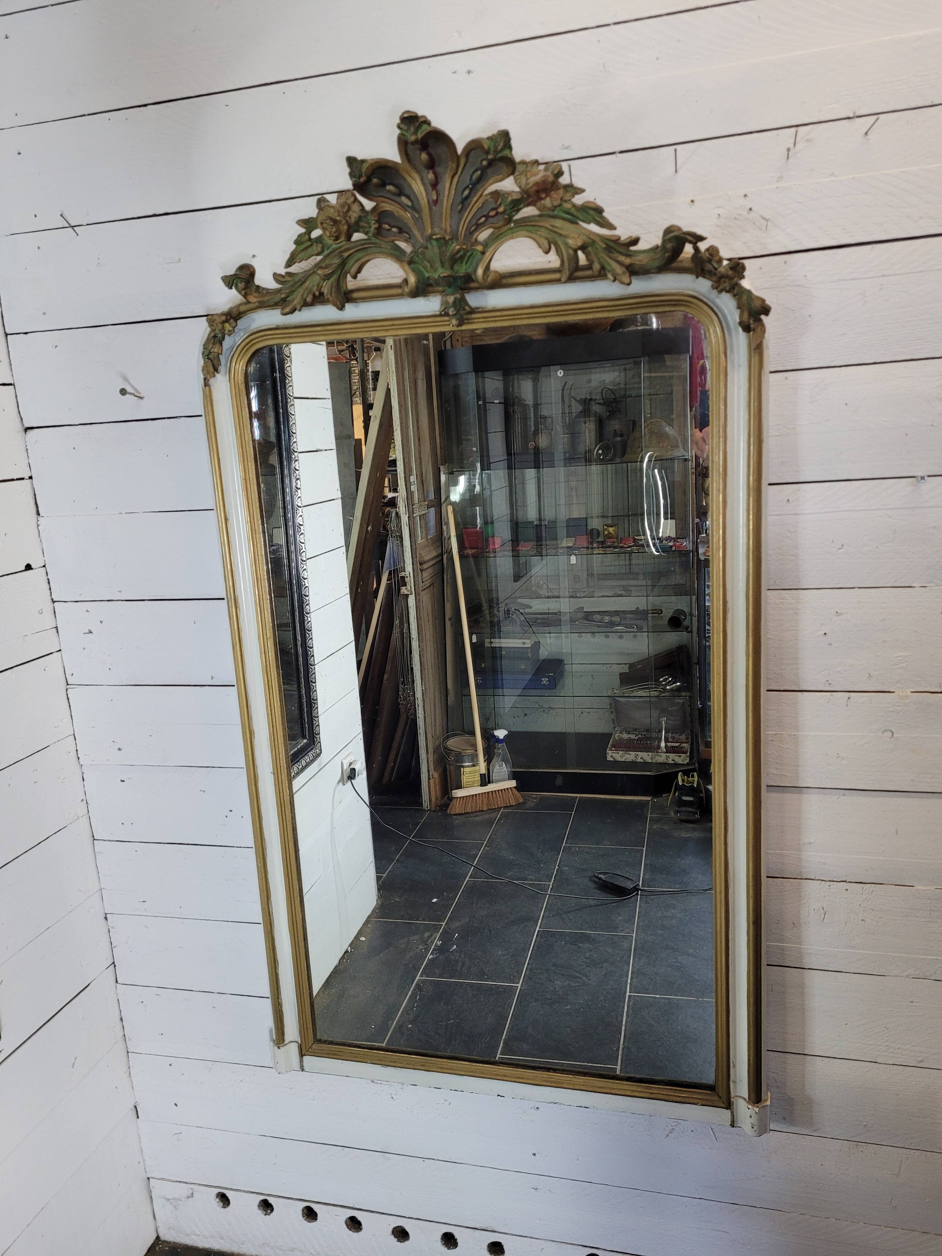 Old Louis XV style mirror with gold and white patina, 145×82cms