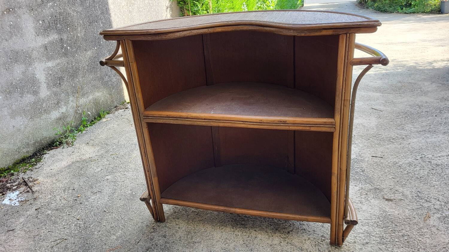 Vintage bamboo and rattan bar