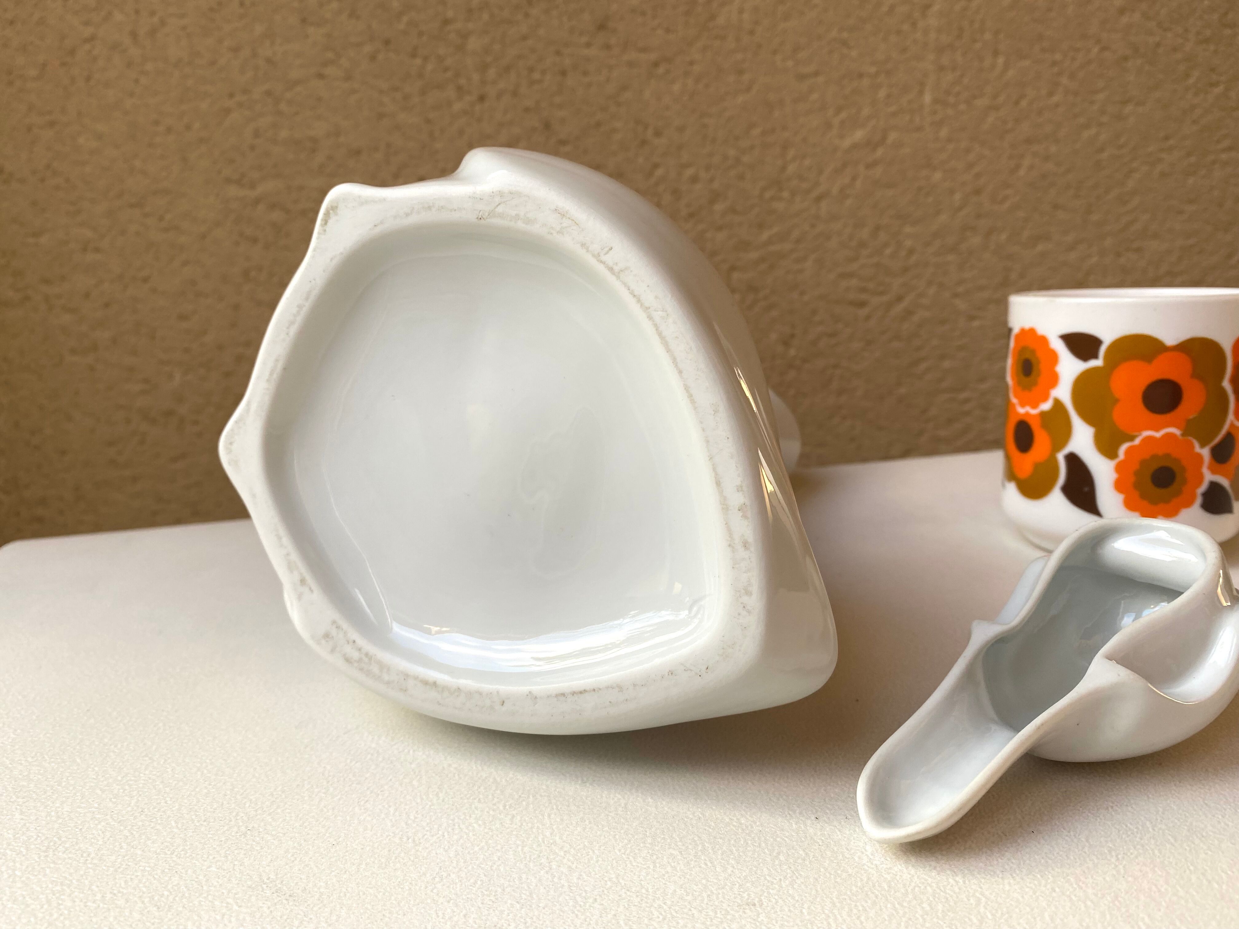 Carafe animalière grande oie in vintage white porcelain 80s