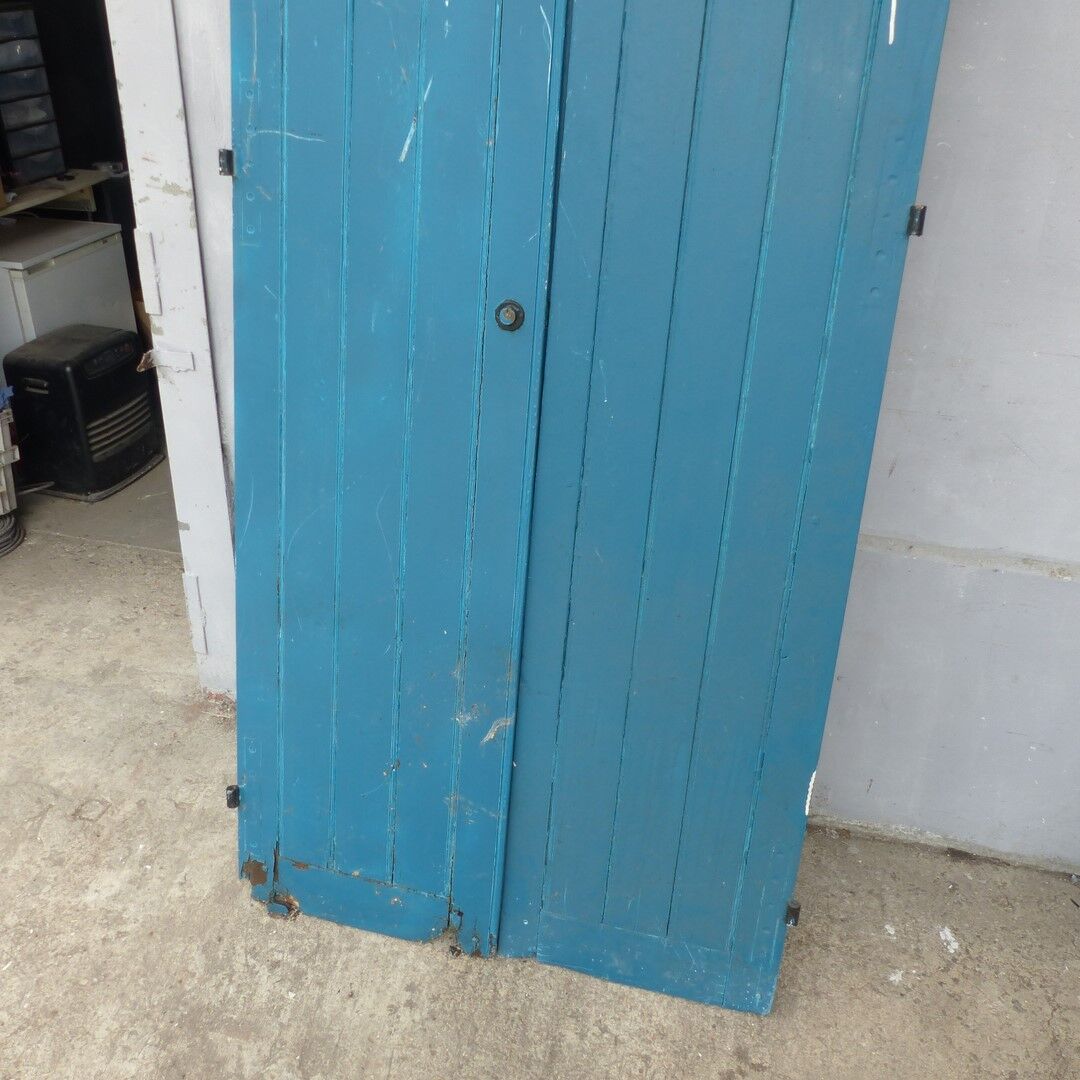 2-leaf wooden shutters