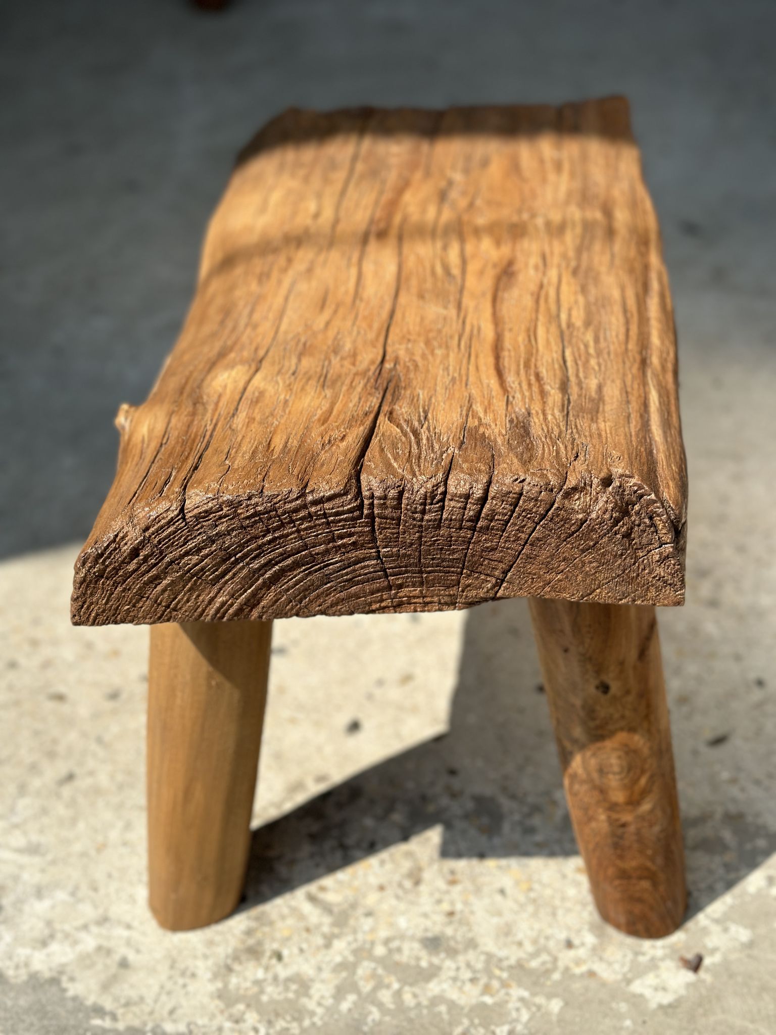 Table d'appoint ou tabouret en teck blond quadripode H:30 L43 l27