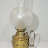 Lampe à pétrole ancienne vintage