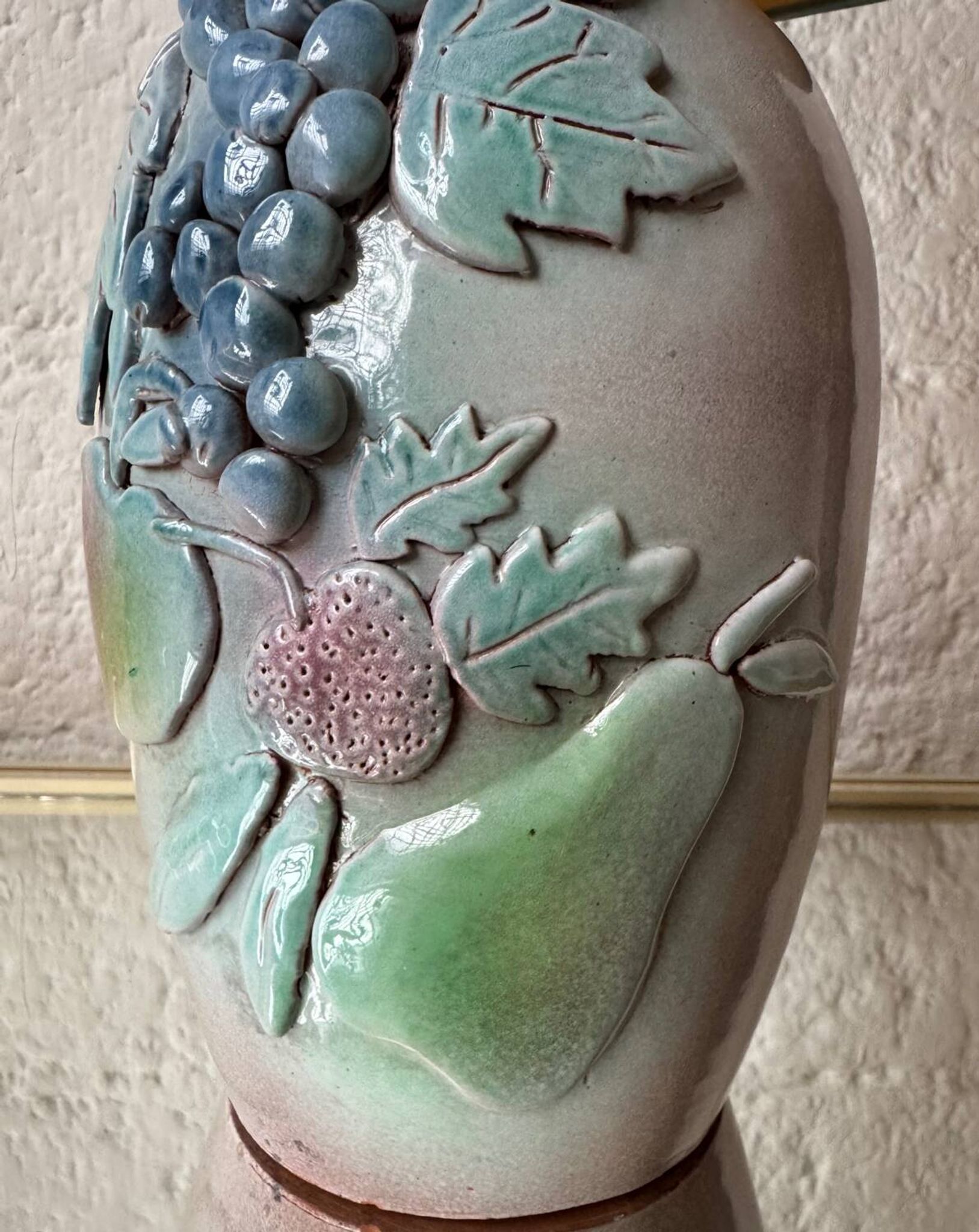 Lampe barbotine artisanale fruits années 70