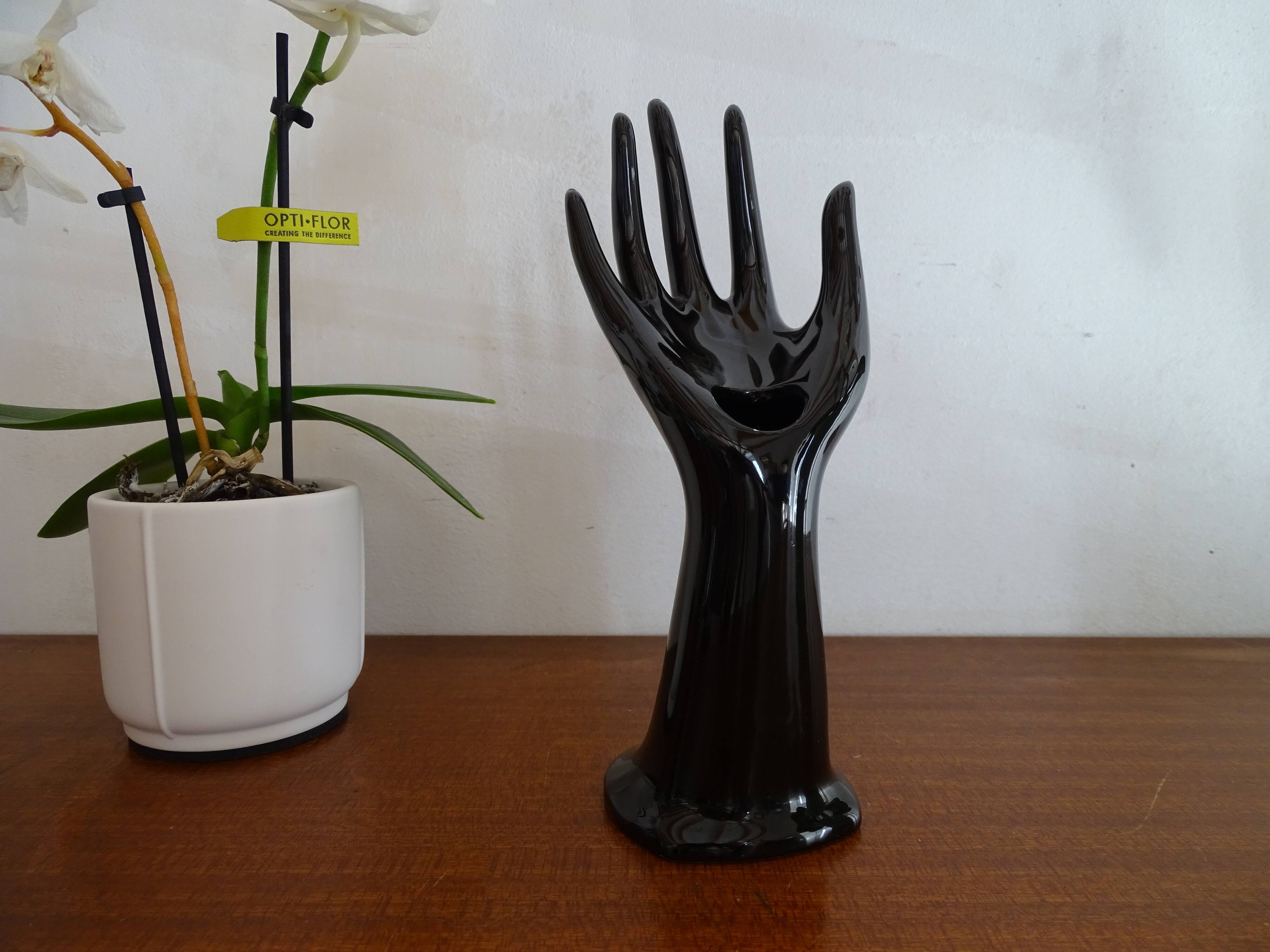 Hand ceramic black vintage ring holder