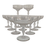 12 coupes à champagne en cristal de baccarat, XIX ème siècle.