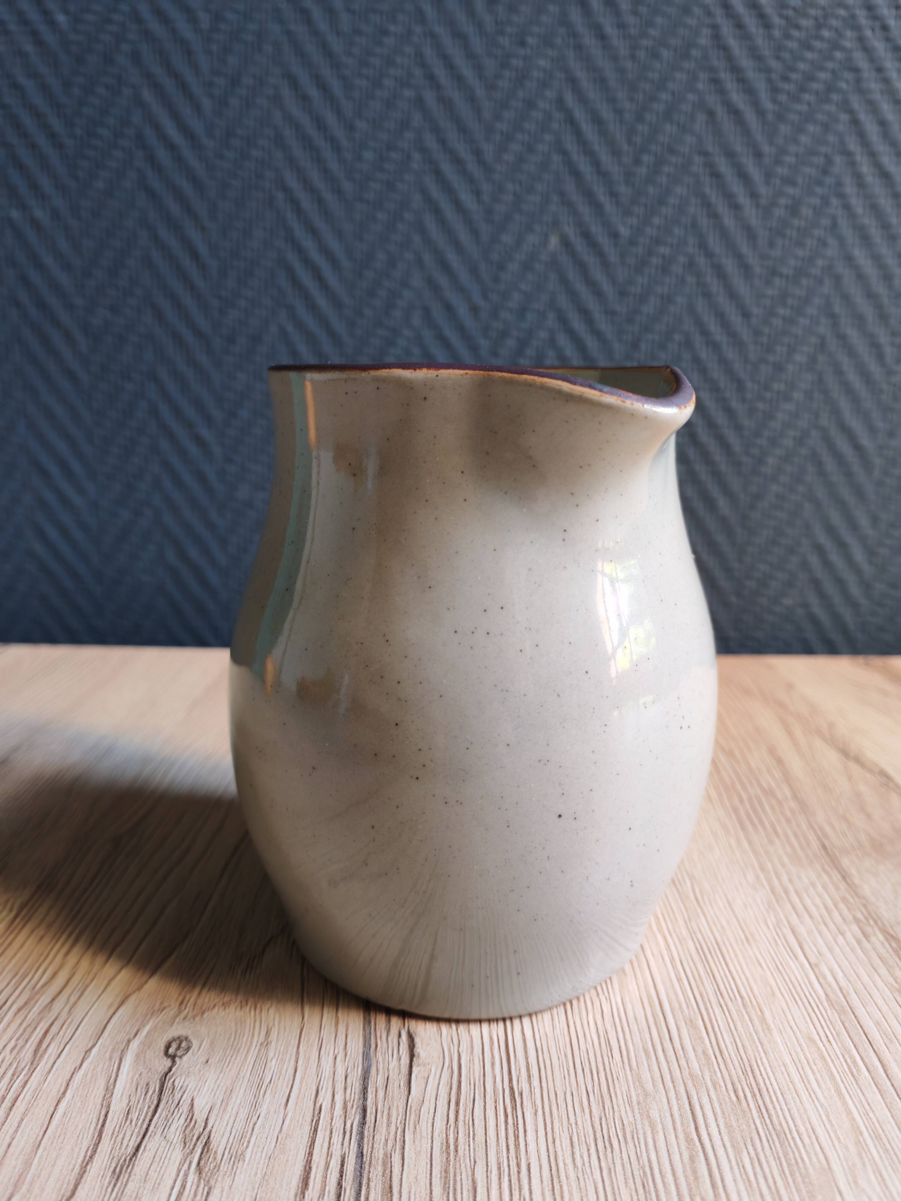 Vintage stoneware jug | Stoneware from Arnon, France | Floral decoration