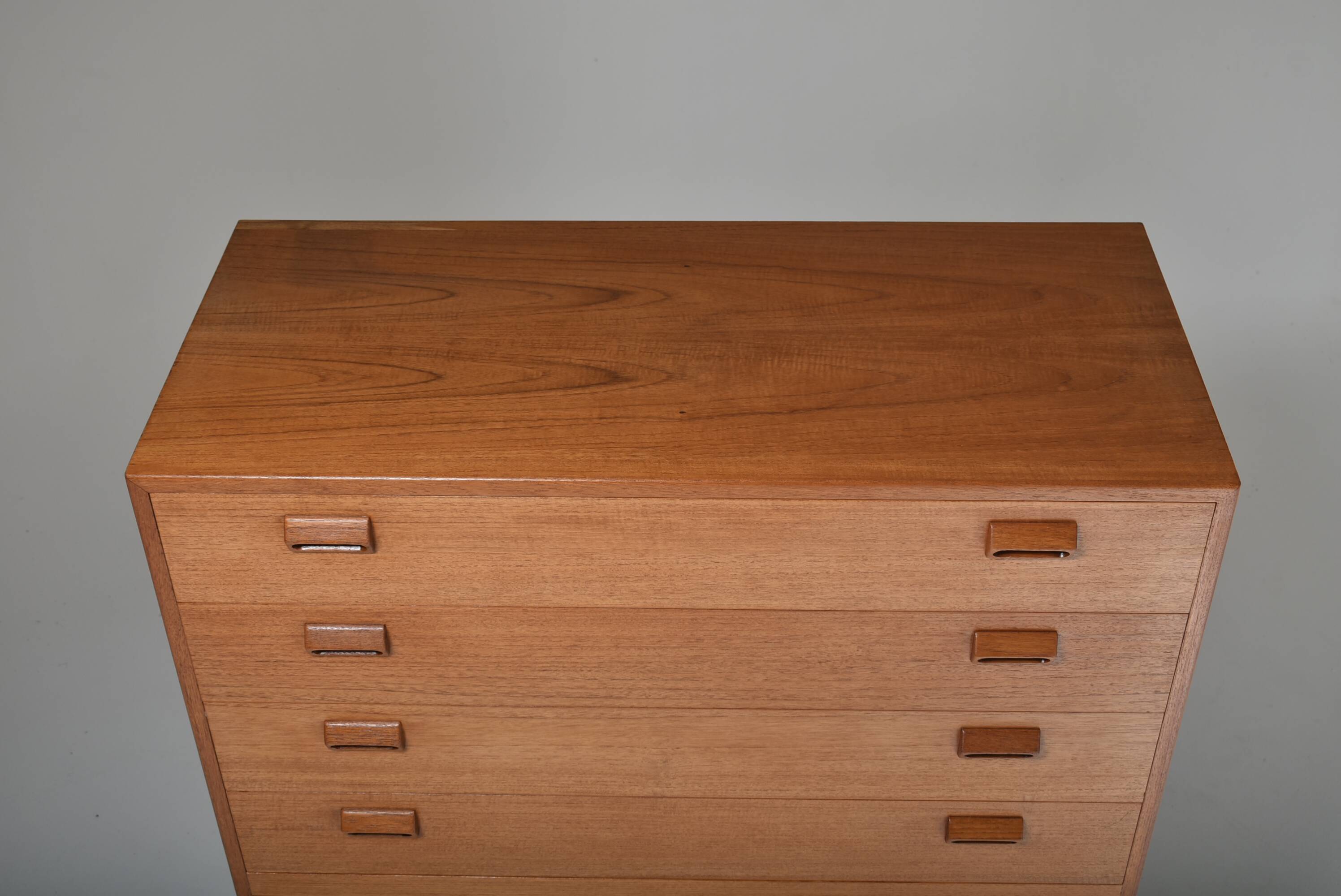Scandinavian chest of drawers Borge MOGENSEN