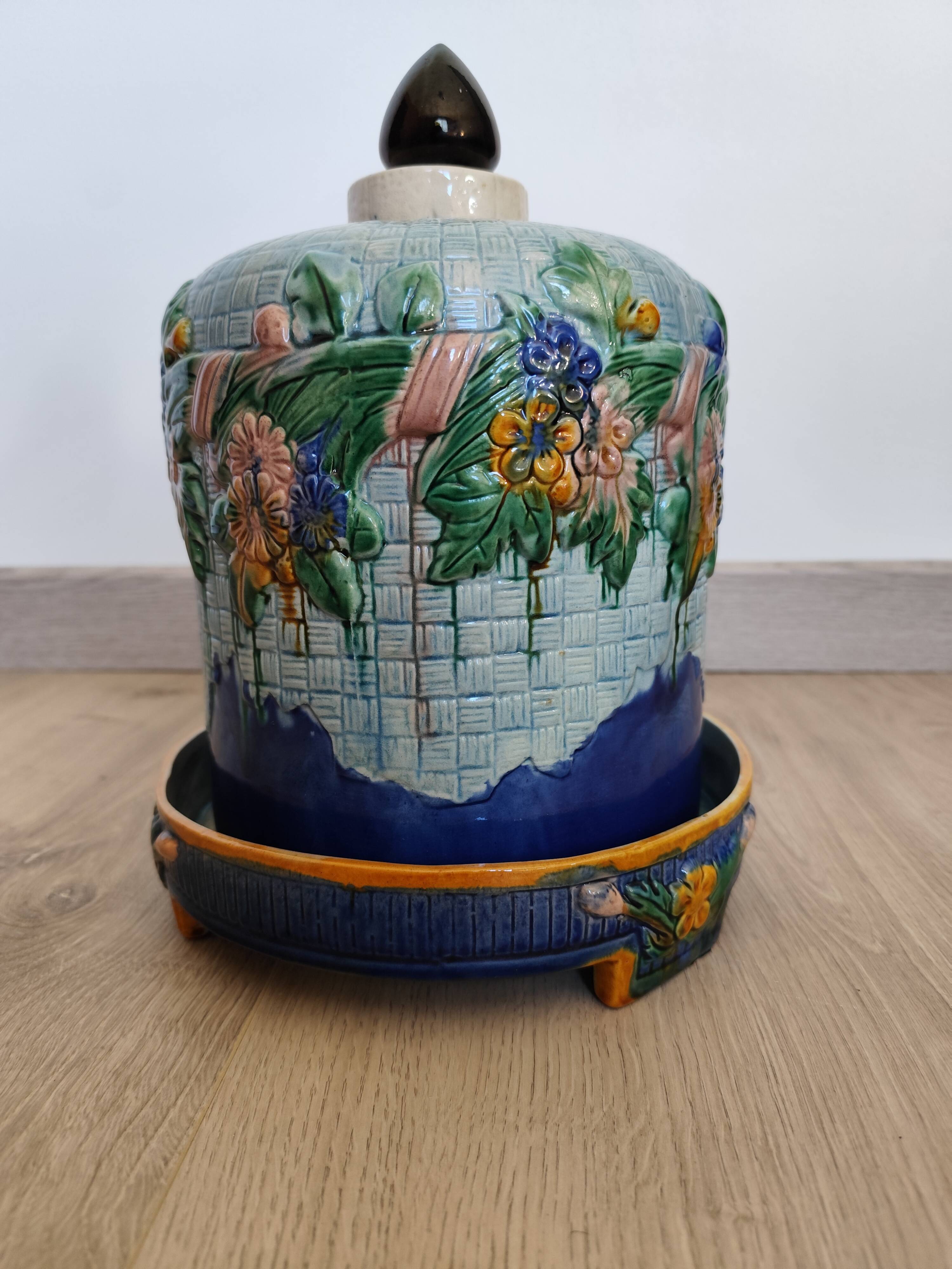 Antique Victorian Art Majolica Earthenware Cheese Cover with Dish