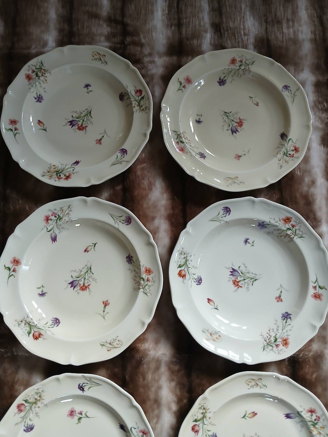 Service of 8 plates + 1 compote dish Limoges France