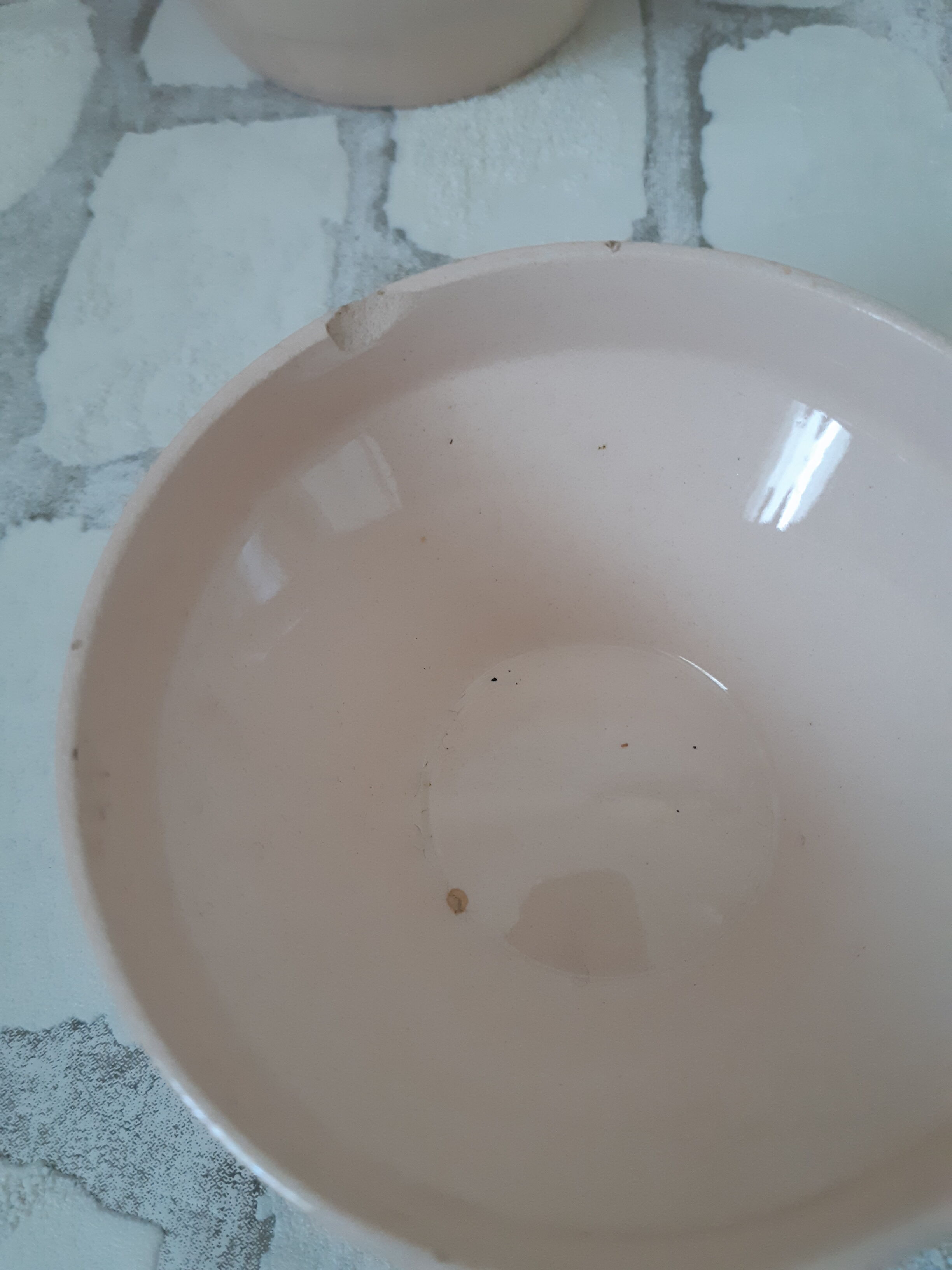 Coffee and tea service in faience of Saint Amand, pink, art deco