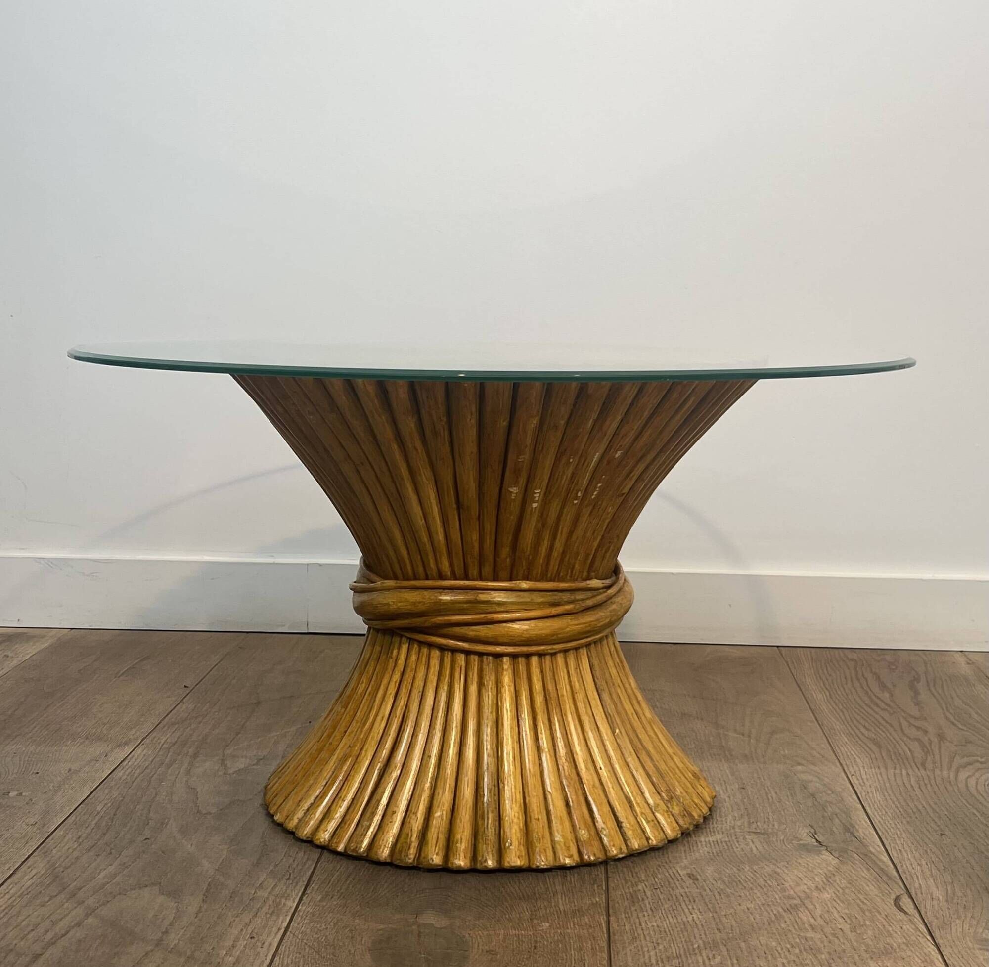 Wheat sheaf coffee table Elinor McGuire. American work. Circa 1970.
