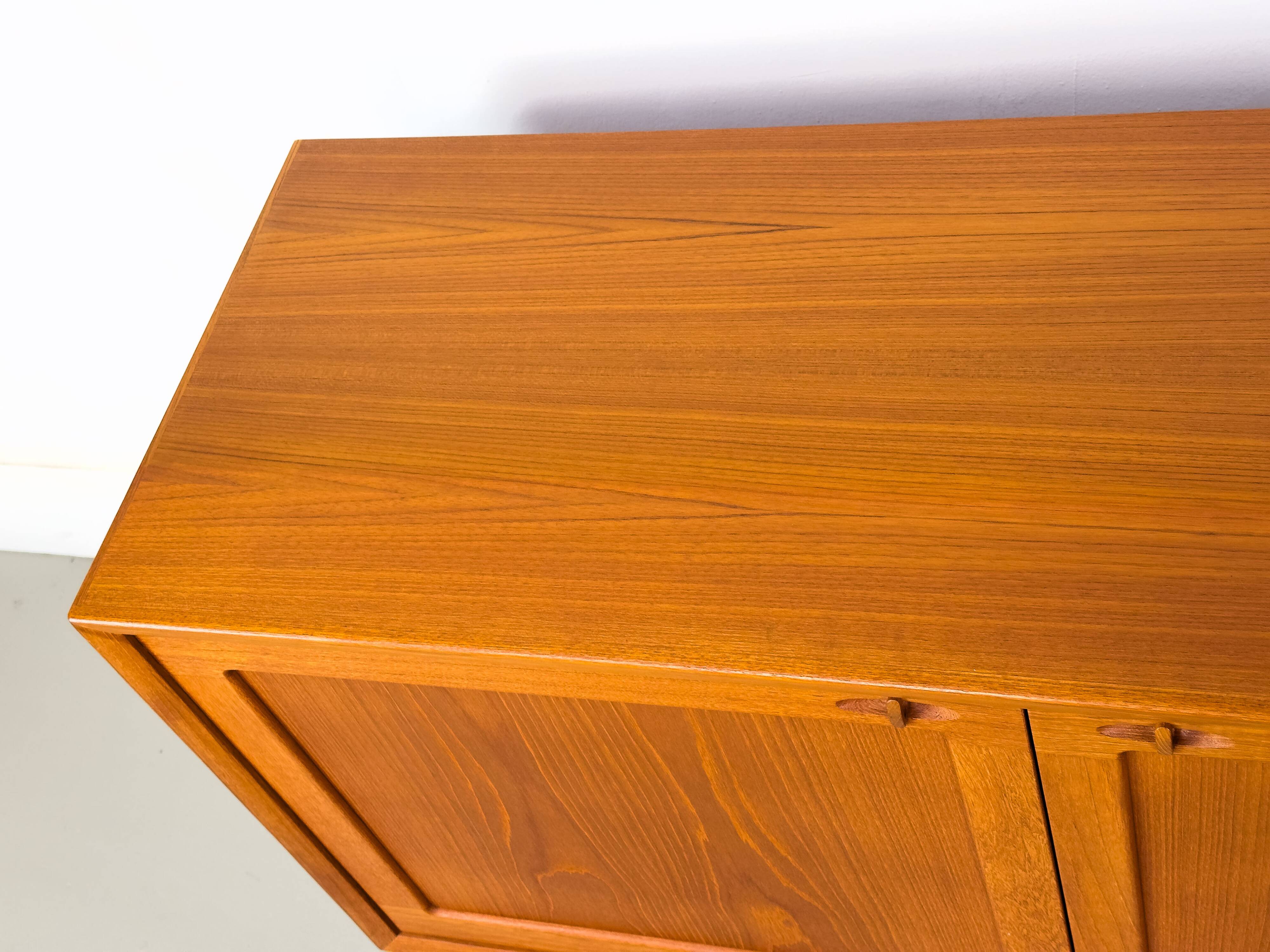 Buffet danois en teck par HW Klein pour Bramin, années 1960