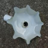 Suspension of old lampshade in opaline mint