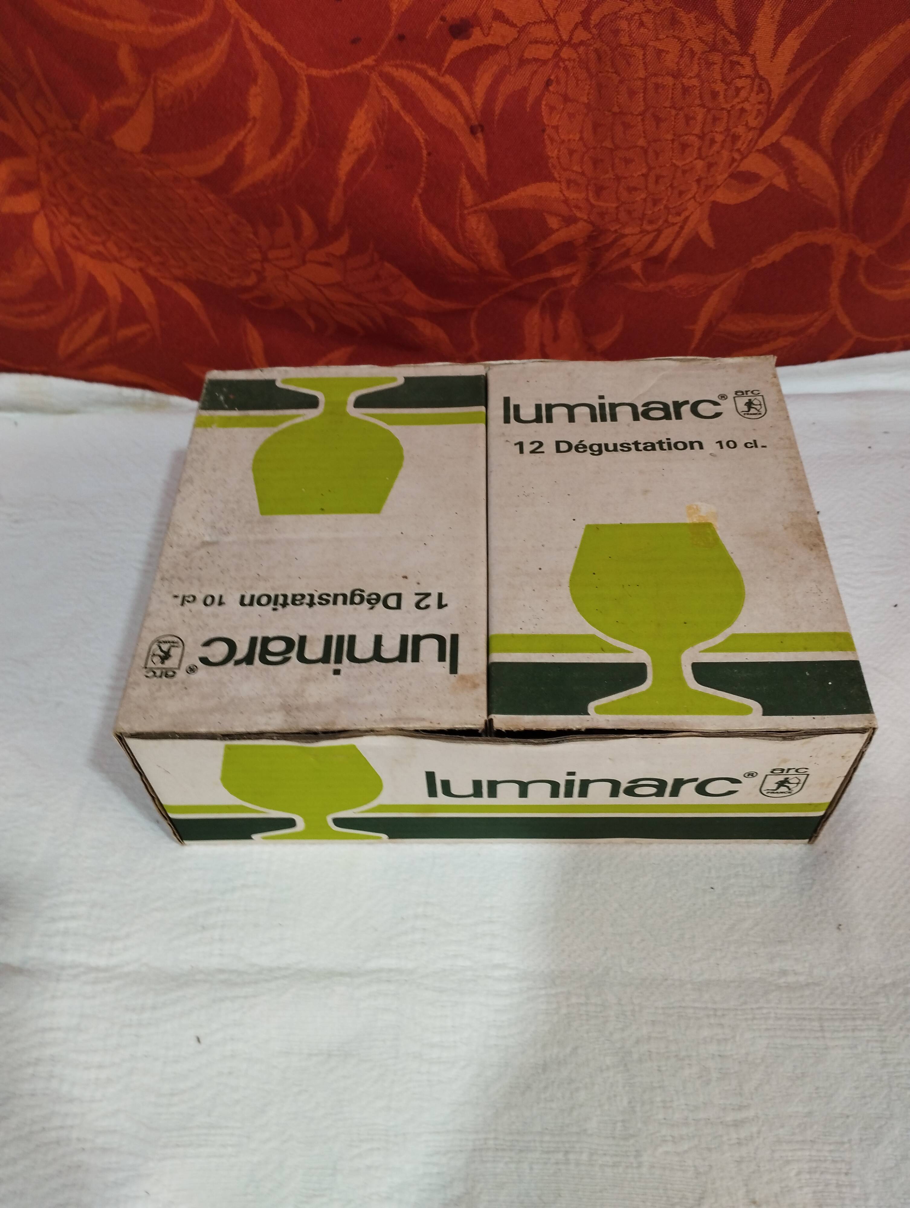 set of 12 Luminarc tasting glasses in their original box capacity: 10cl height 8cm