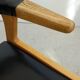 Fauteuil danois en chêne et cuir noir