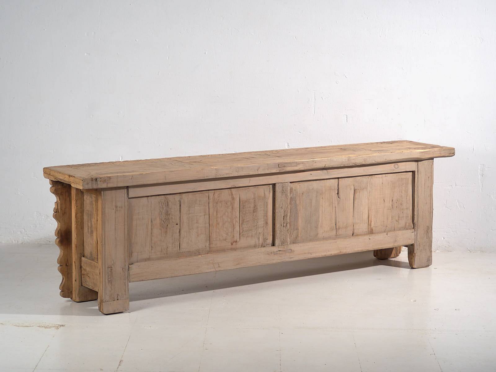 Ancien meuble TV sculpté à la main (c.1900)