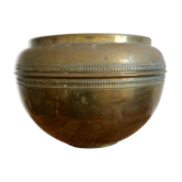 Brass pot cache