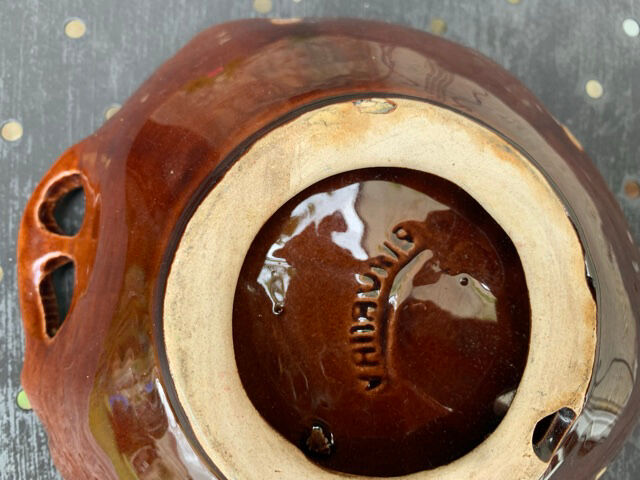 Red enamelled ceramic cup stamped vintage vallauris