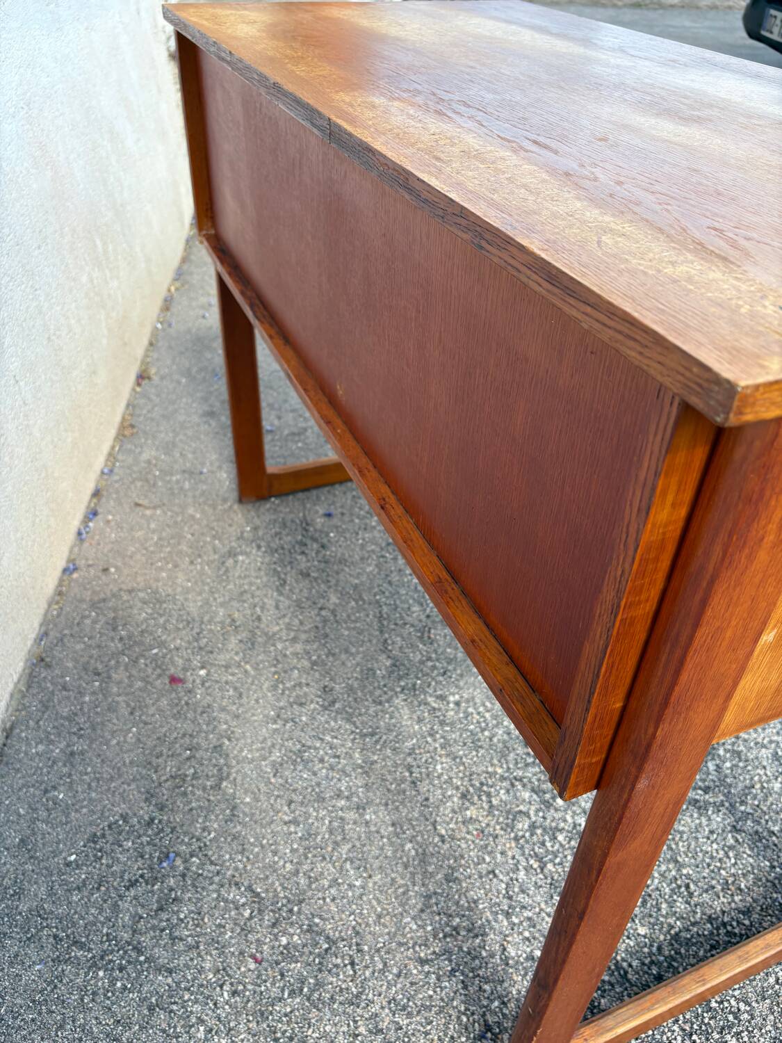 Bureau enfant, 1980