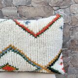 Housse de coussin berbère marocaine Azilal aux motifs colorés 60x40cm