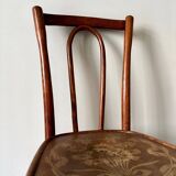 Bistro chair in curved beech and embossed seat