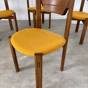 Set of 4 Scandinavian style chairs Girsberger 70s vintage solid wood