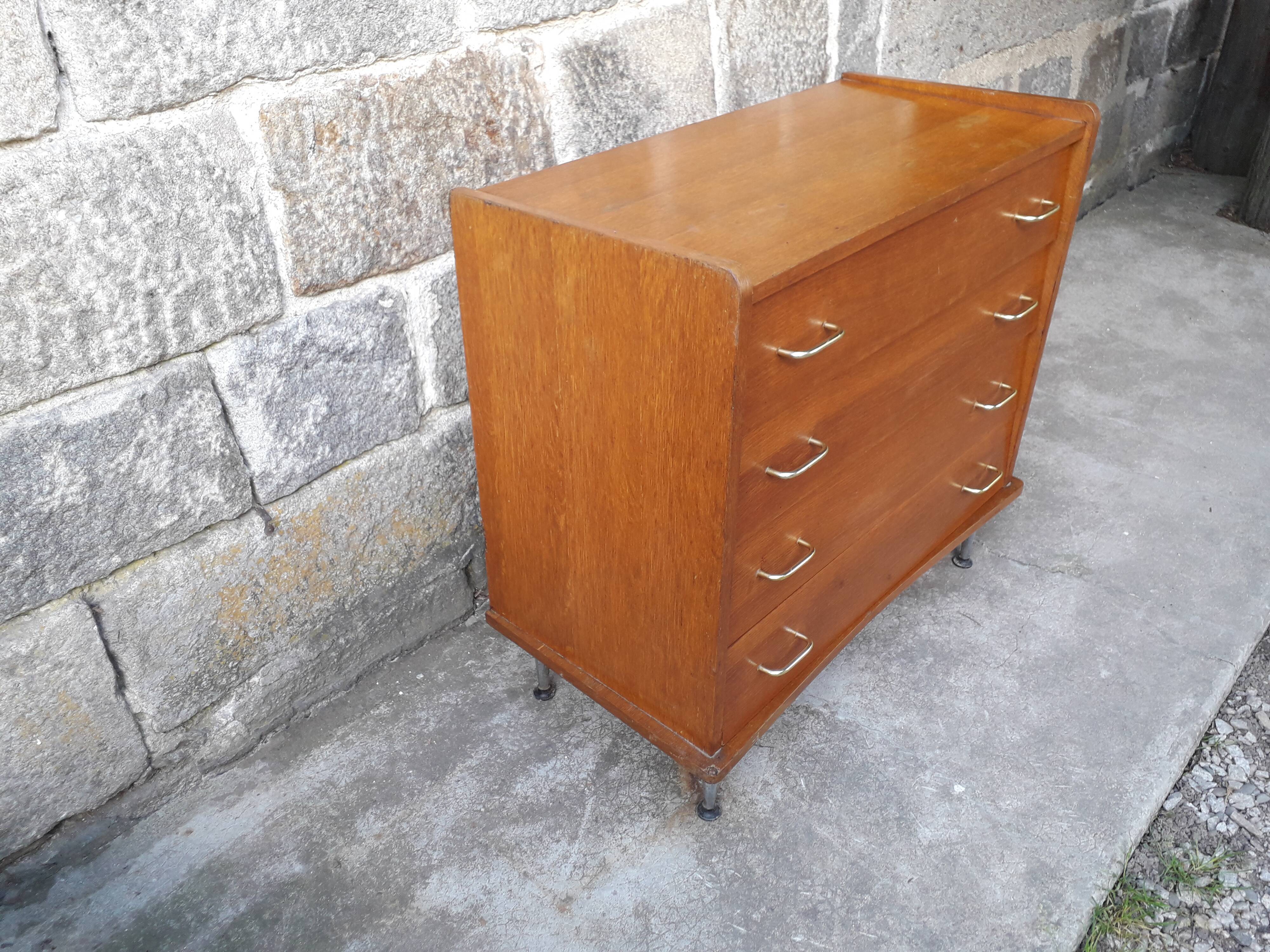 Commode vintage