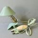 Lampe champignon, à pince, en métal vert amande, années 60
