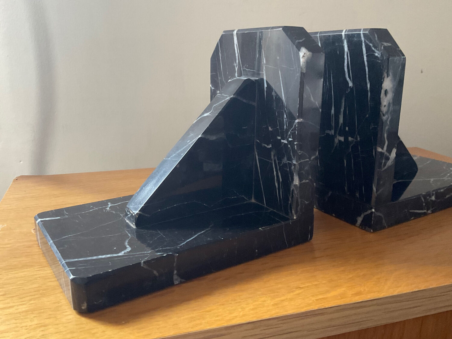 Pair of Art Deco bookends in black marble