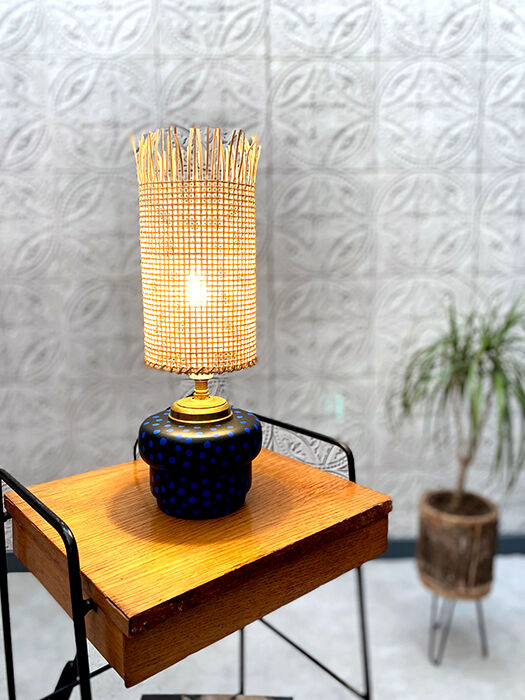 Bedside lamp blue peas