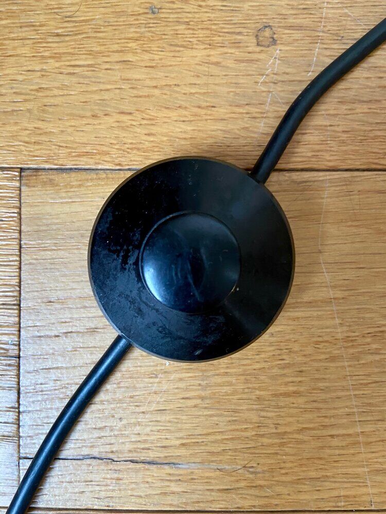 Gold metal flower lamppost