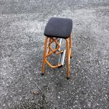 Orange metal step and skaï