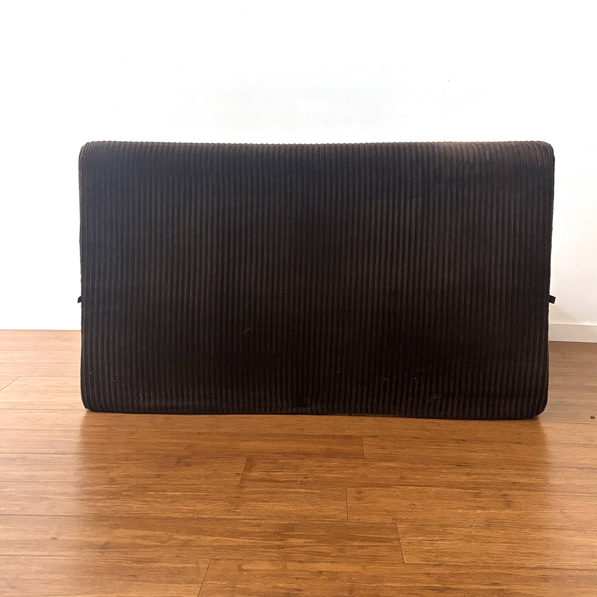 Two-seater velvet canapé from the 1970s.