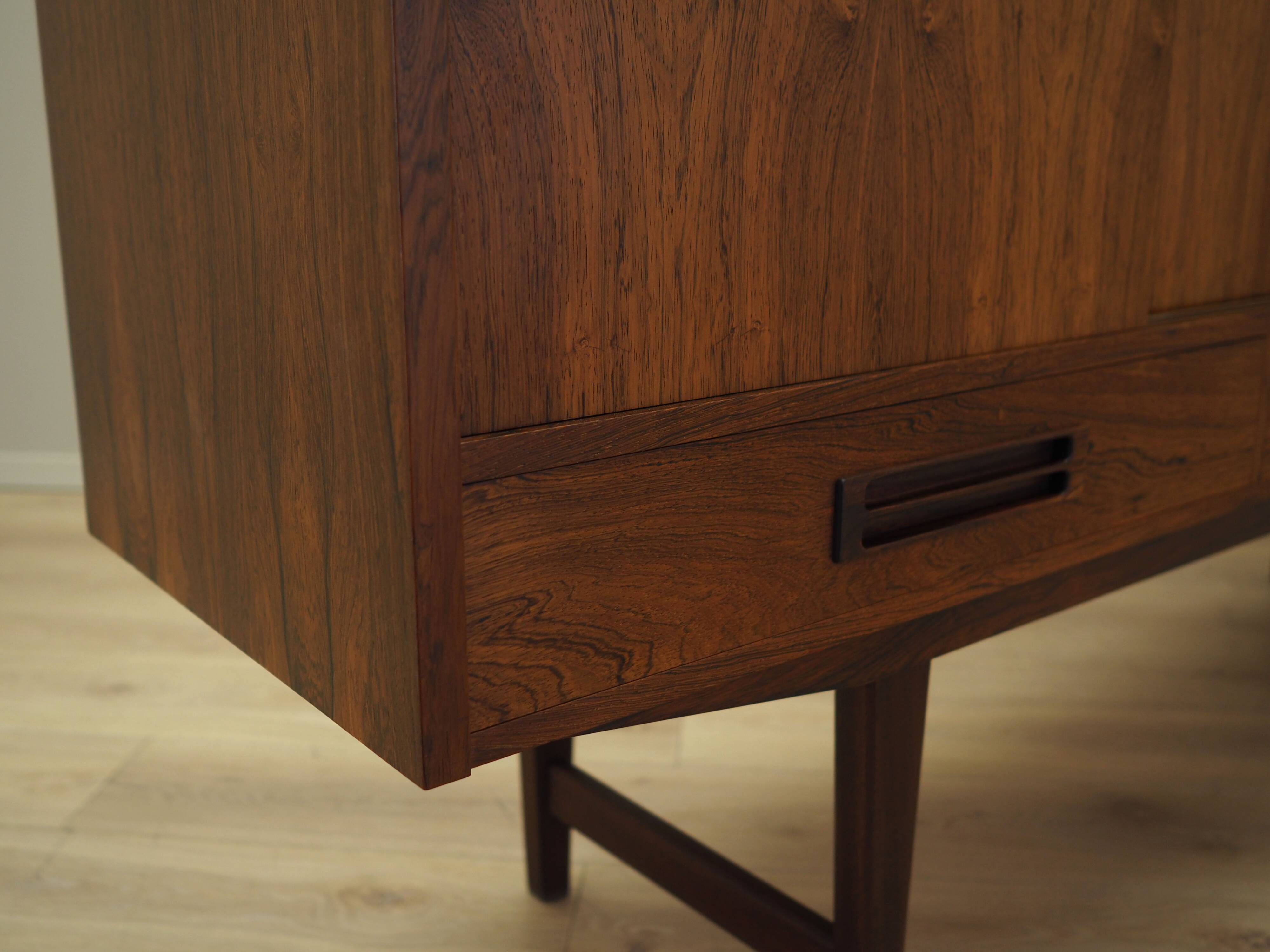 Enfilade en palissandre, design danois, années 1960, production : Danemark