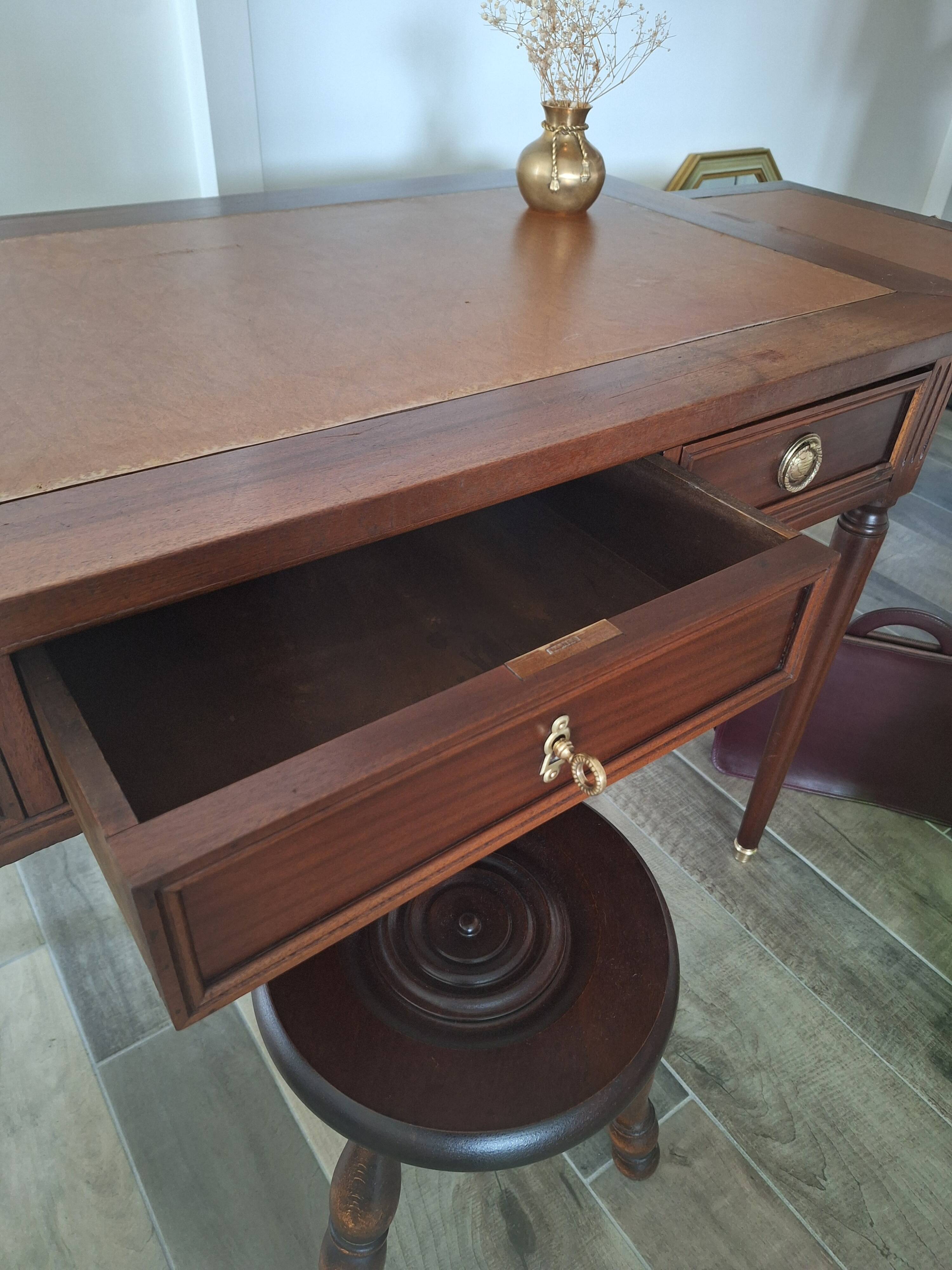 Louis XIV style desk