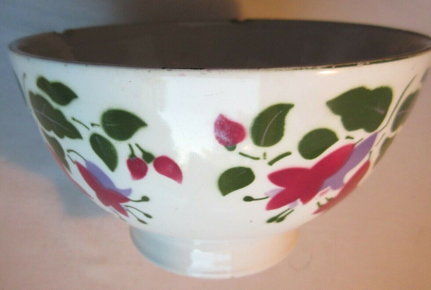 Bol art déco Portugal 4 branches de fuschia rouges et feuilles vertes