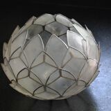 Flower-shaped mother-of-pearl lampshade