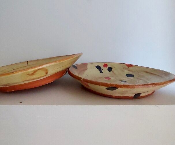 Decorated terracotta duo of dishes