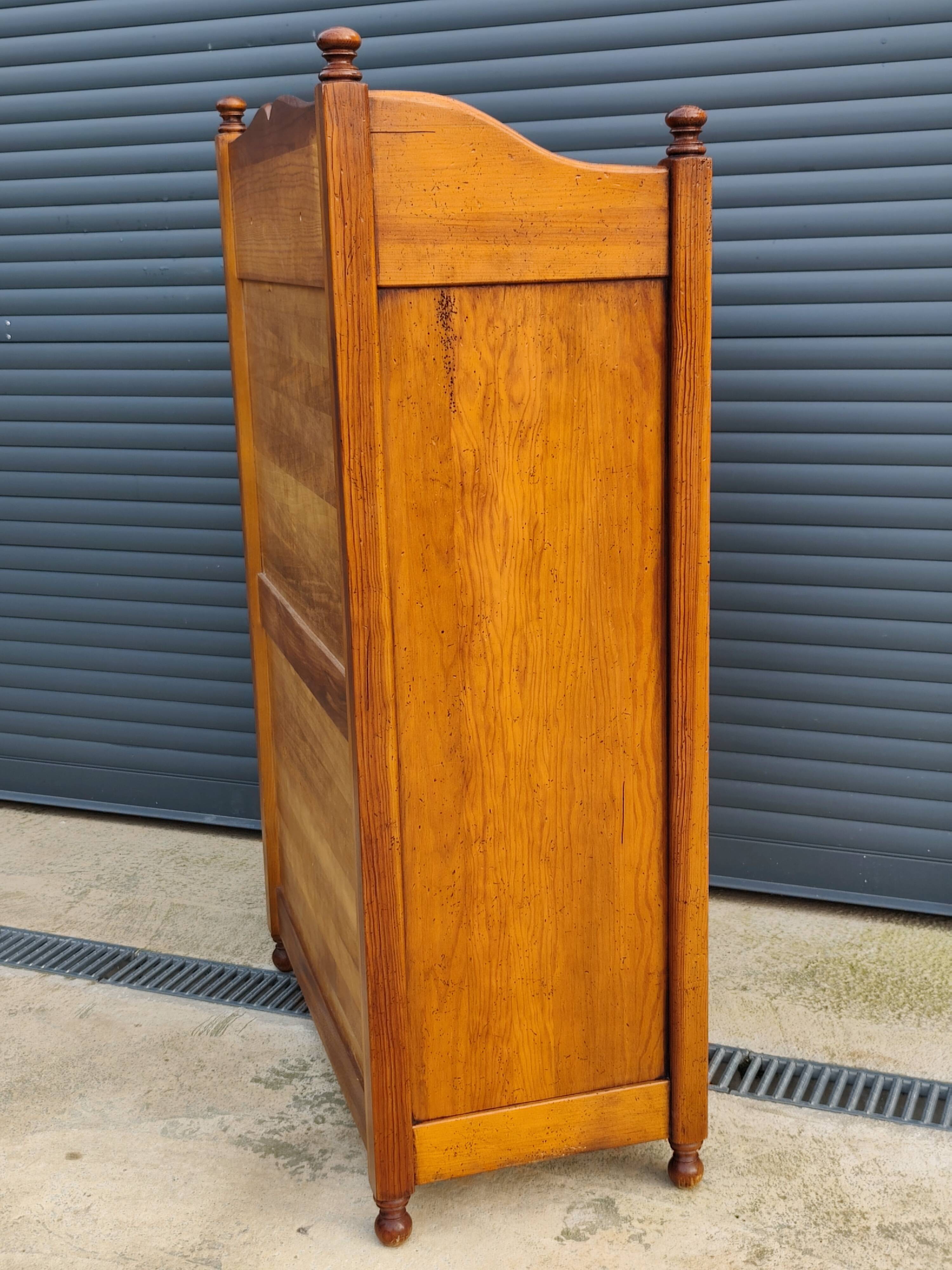 Buffet bar and wine cellar