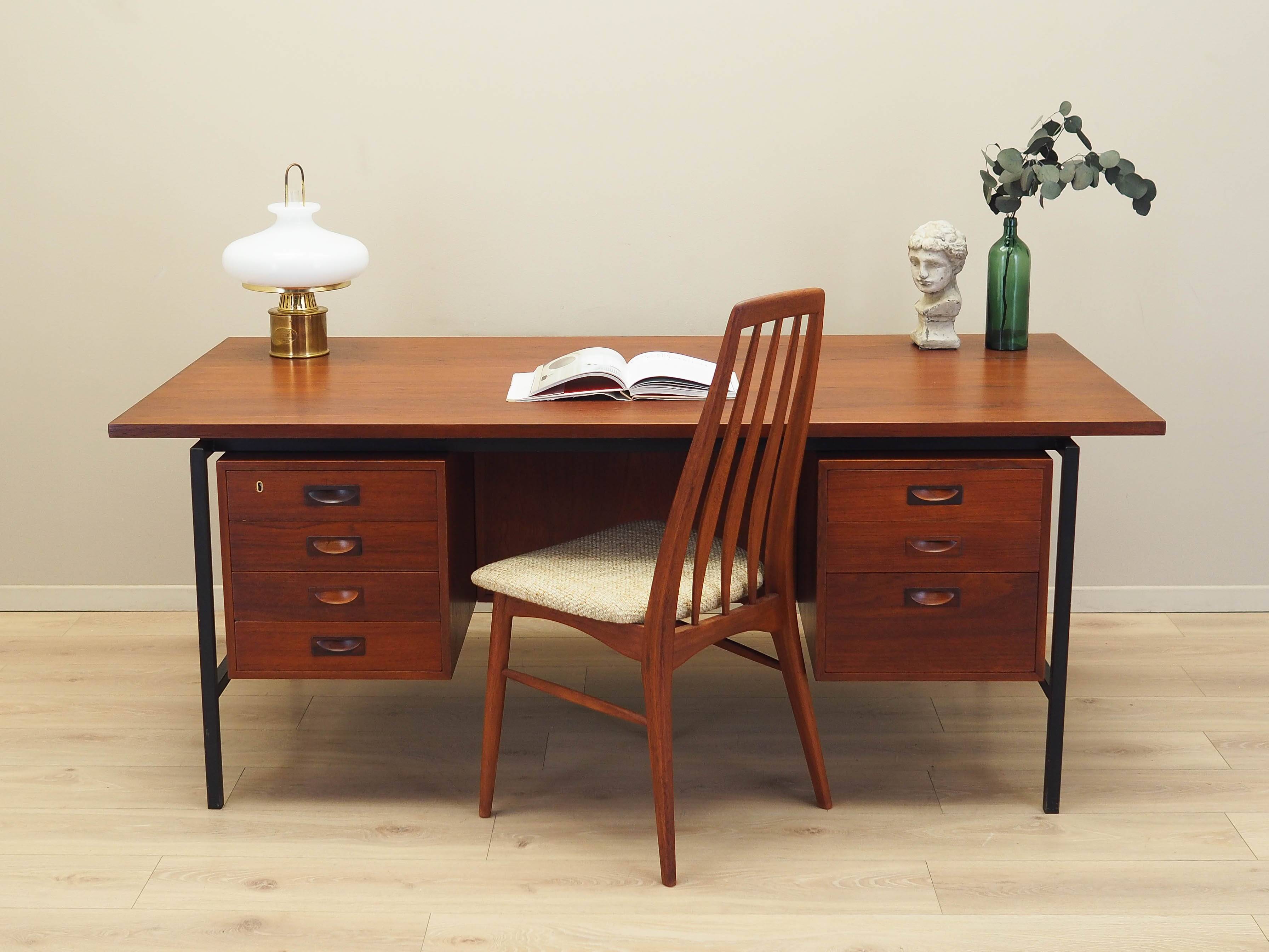 Teak desk, Danish design, 1970s, manufacturer: Denmark