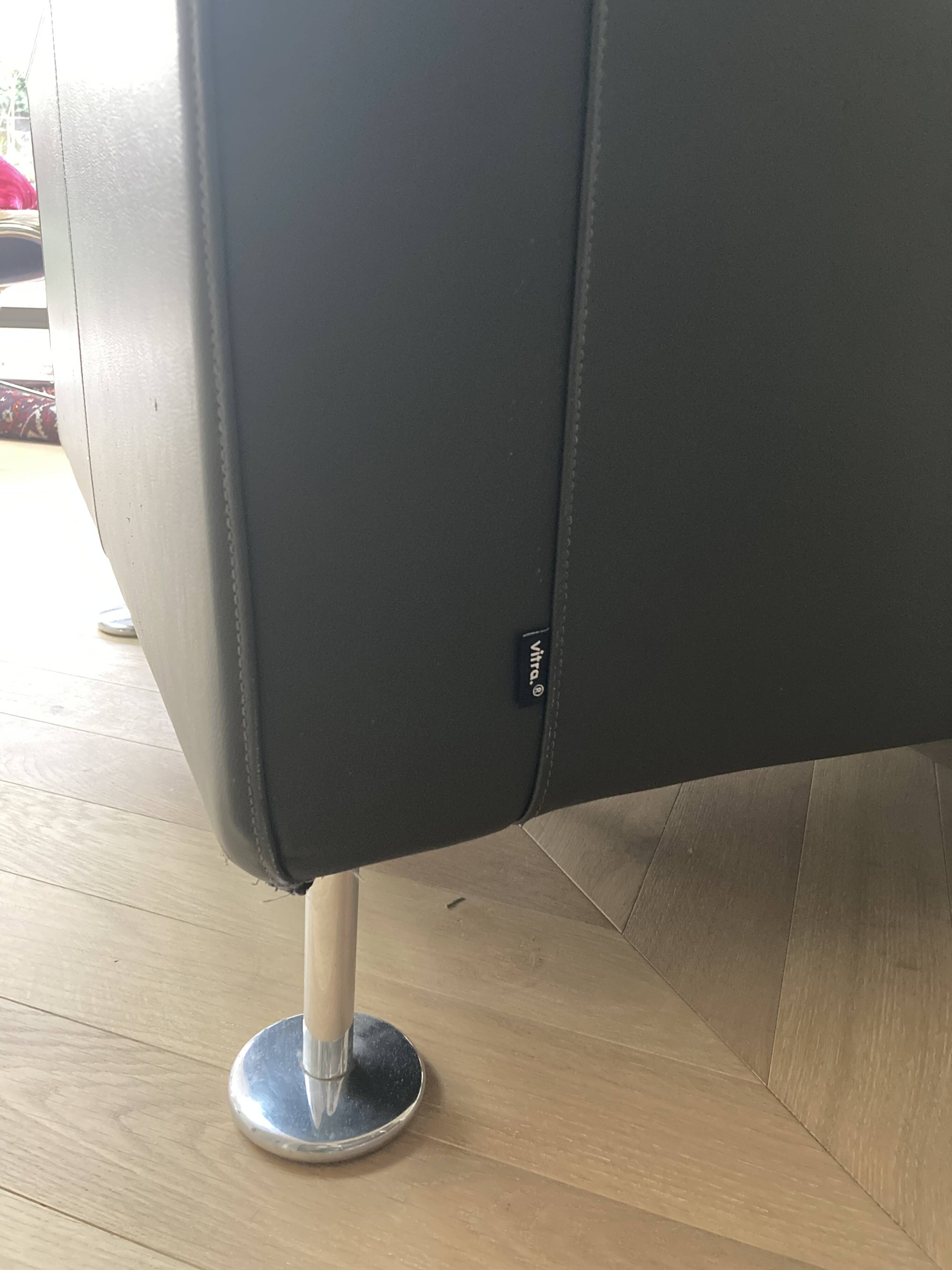 VITRA Park Sofa – Jasper Morrison – premium grey leather canapé