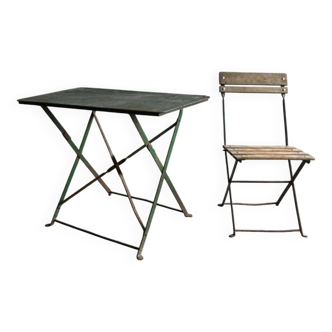 Vintage 1930 brewery terrace table with green metal and wooden folding chair