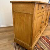 Buffet ancien en bois massif